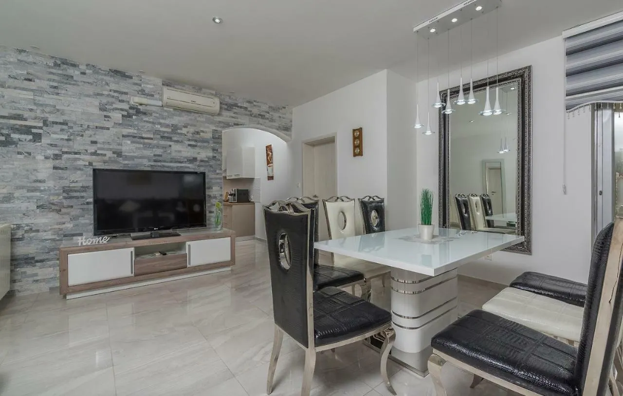 Villa Laura With Private Pool Porec